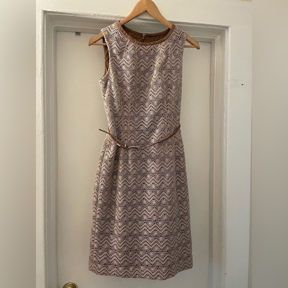 Ann Klein Tan Belted Dress size 6 - Picture 2 of 9
